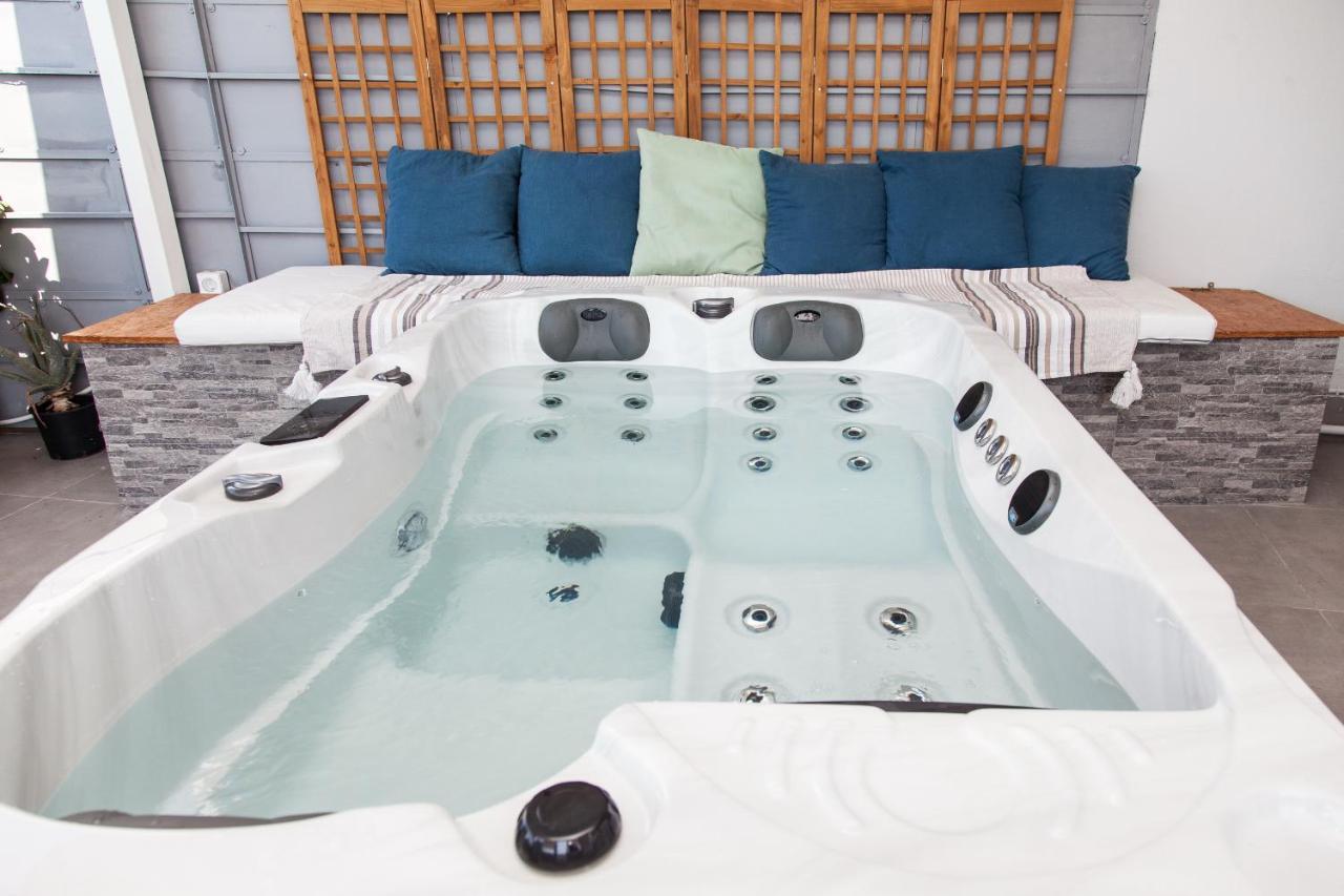 Gorgeous Penthouse With Private Jacuzzi And Amazing View! Apartamento Atenas Exterior foto